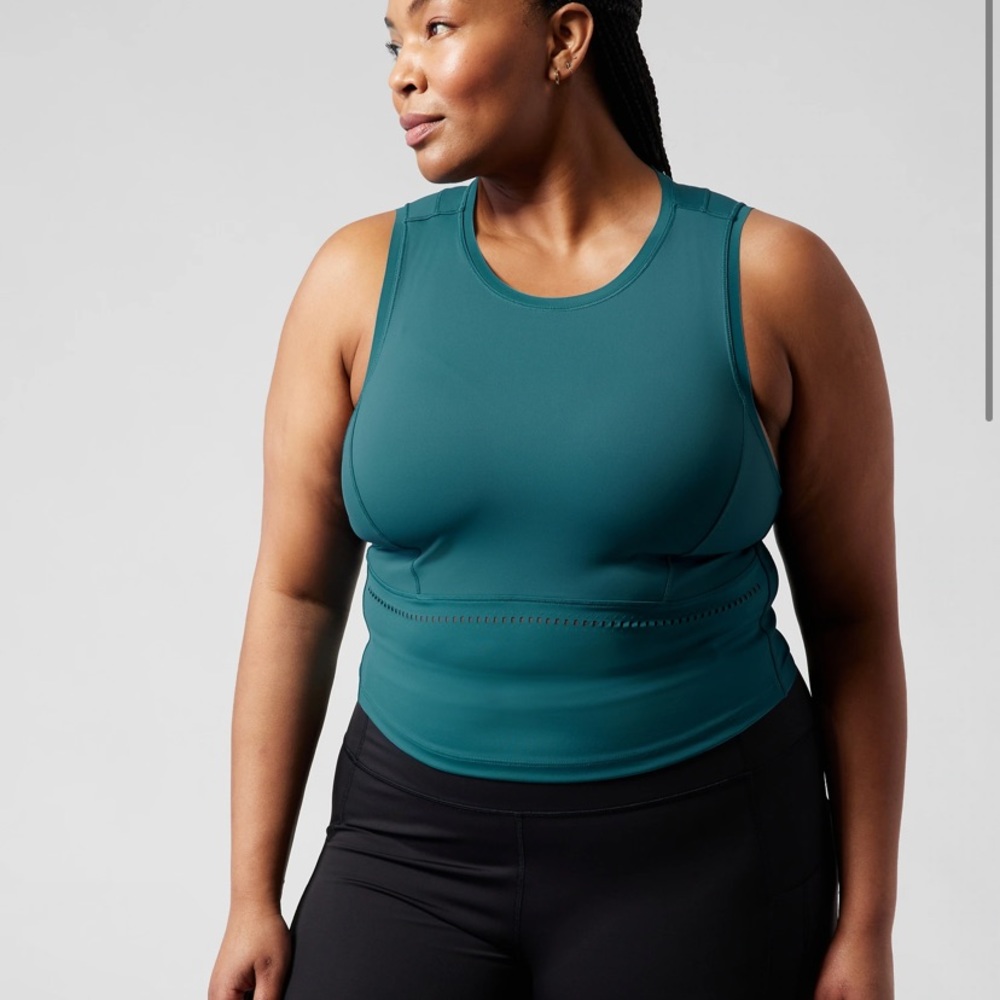 Athleta Levitate Tank Cropped Crew Neck Workout Yoga Borealis Green Large - Picture 3 of 14